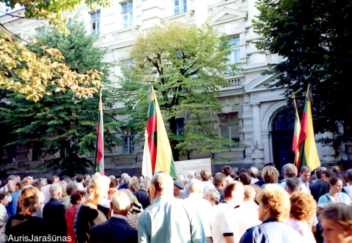 Chapter 39: Anti-Soviet Protest at the KGB Building